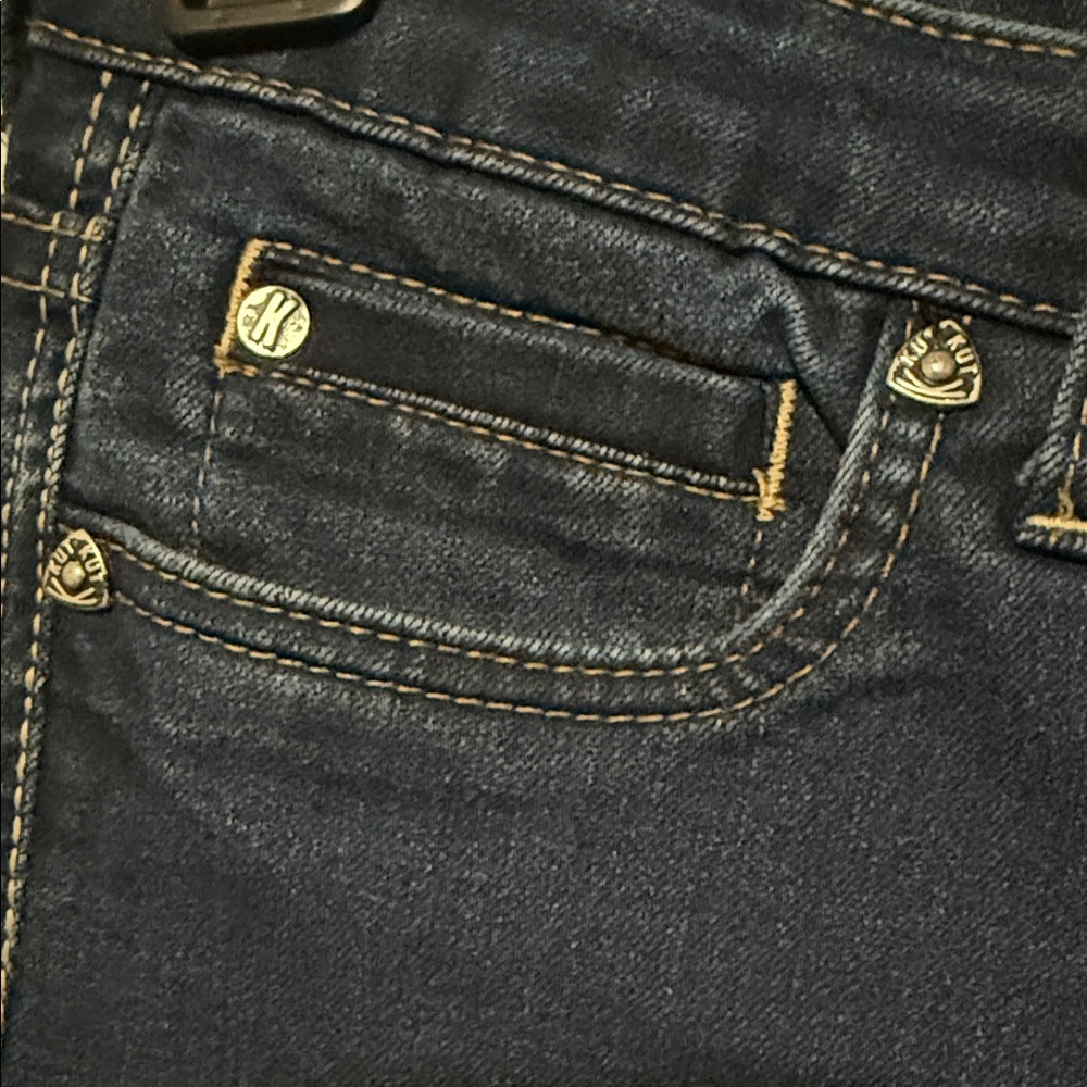👖 **KUT from the Kloth Women’s Size 6 TLI Cut Jeans – Dark Wash** 👖 - Picture 3 of 13